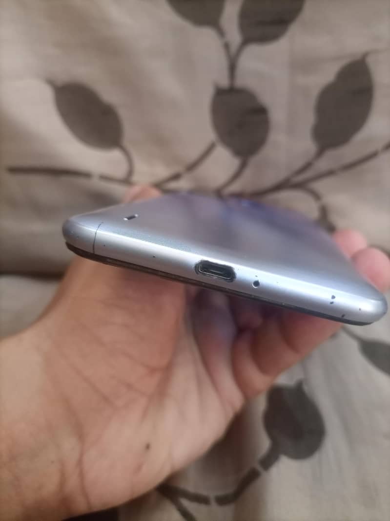 Itel Vision 1 2