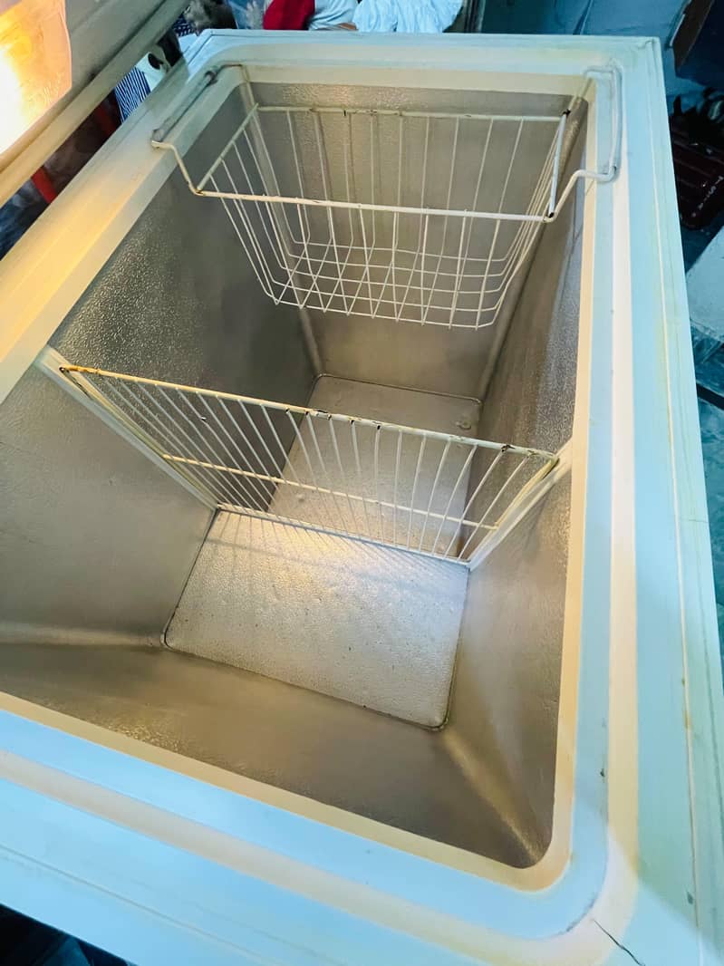 waves deep freezer 3