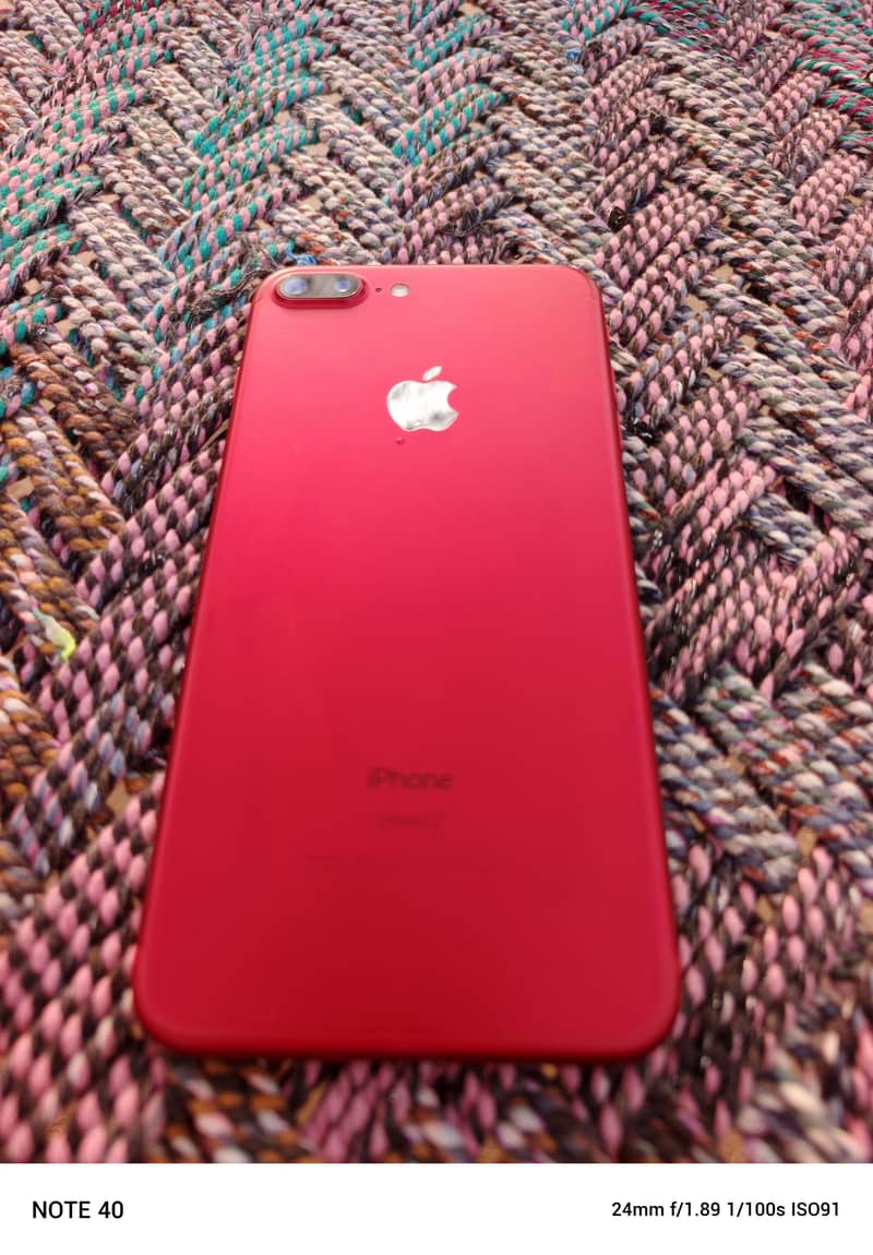 Apple iPhone 7 Plus 0