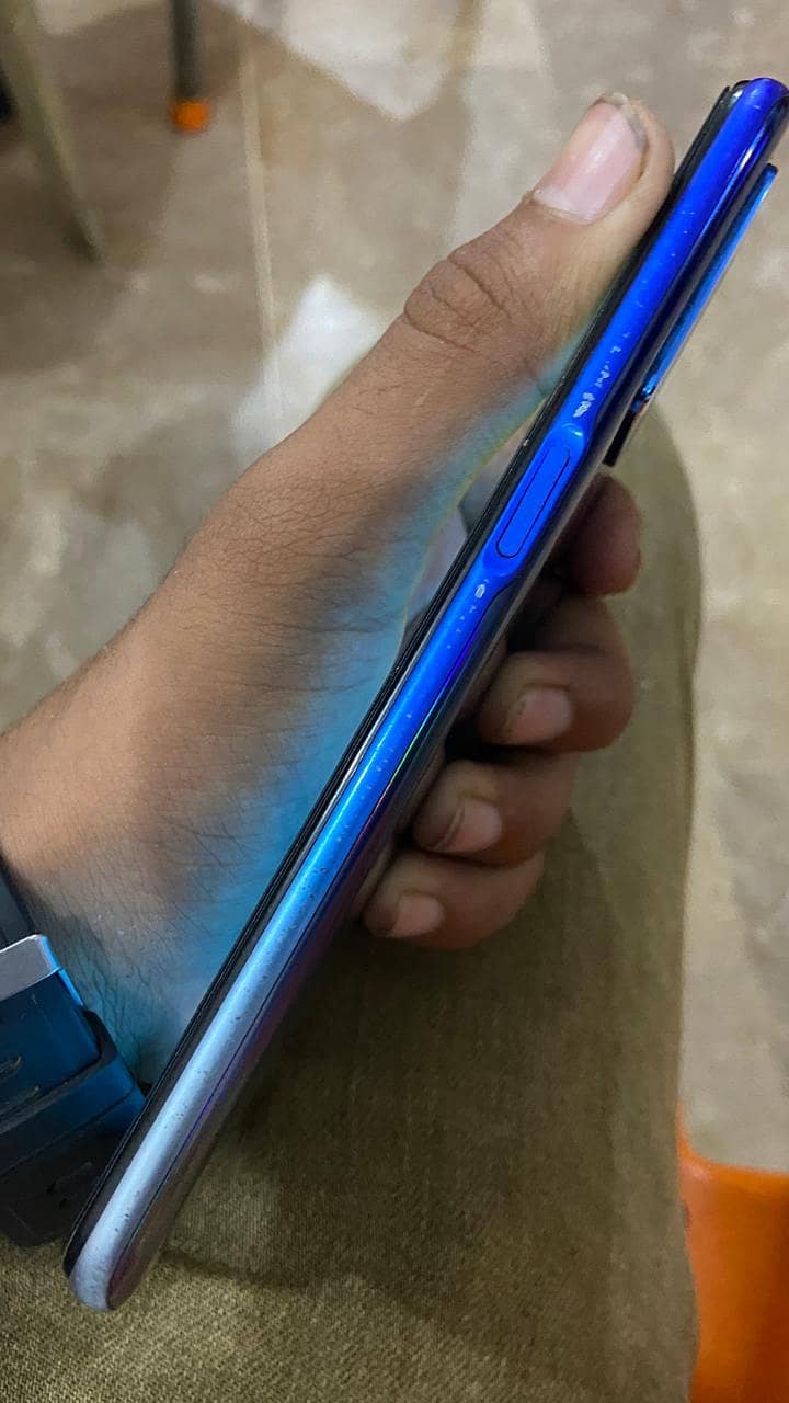 OPPO A54 4