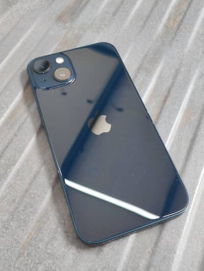 Apple iPhone 13