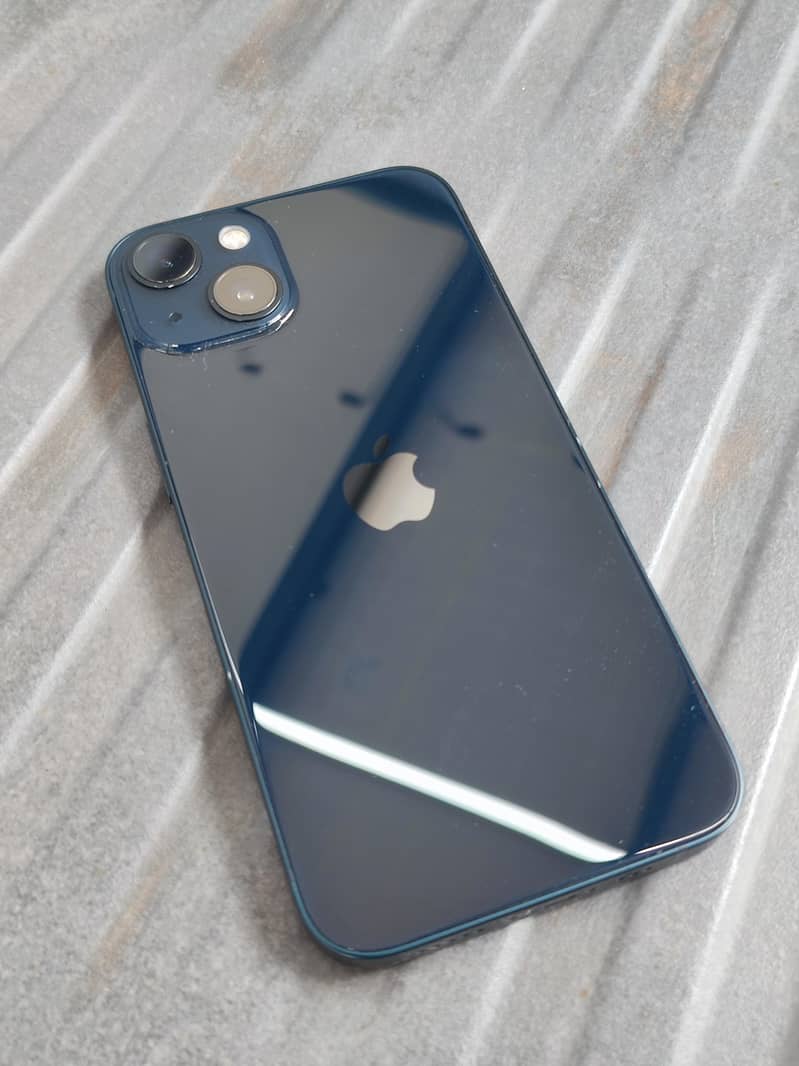 Apple iPhone 13 0