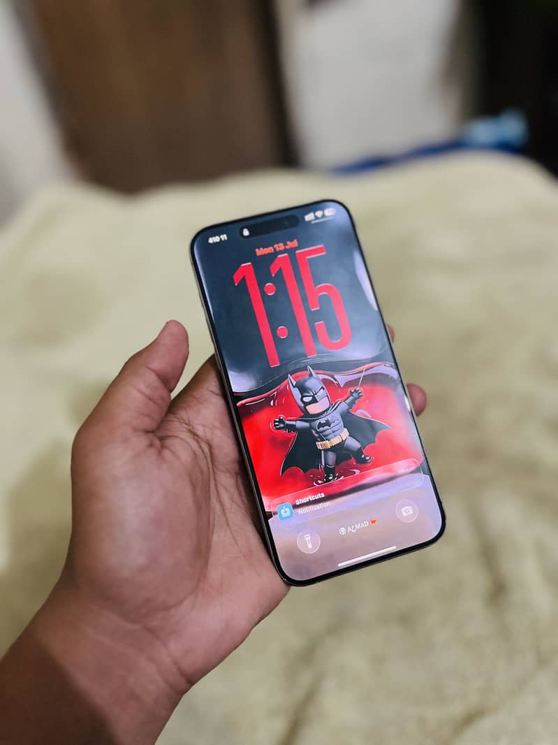 Apple iPhone 15 Pro Max 1