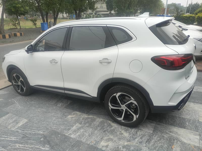 MG HS phev 2