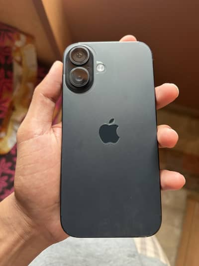 Apple iPhone 16 10/10 condition 100 battery