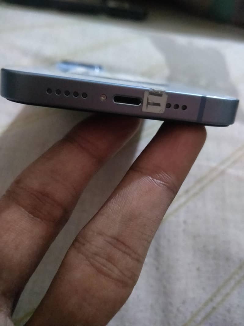 Apple iPhone 14JV 8