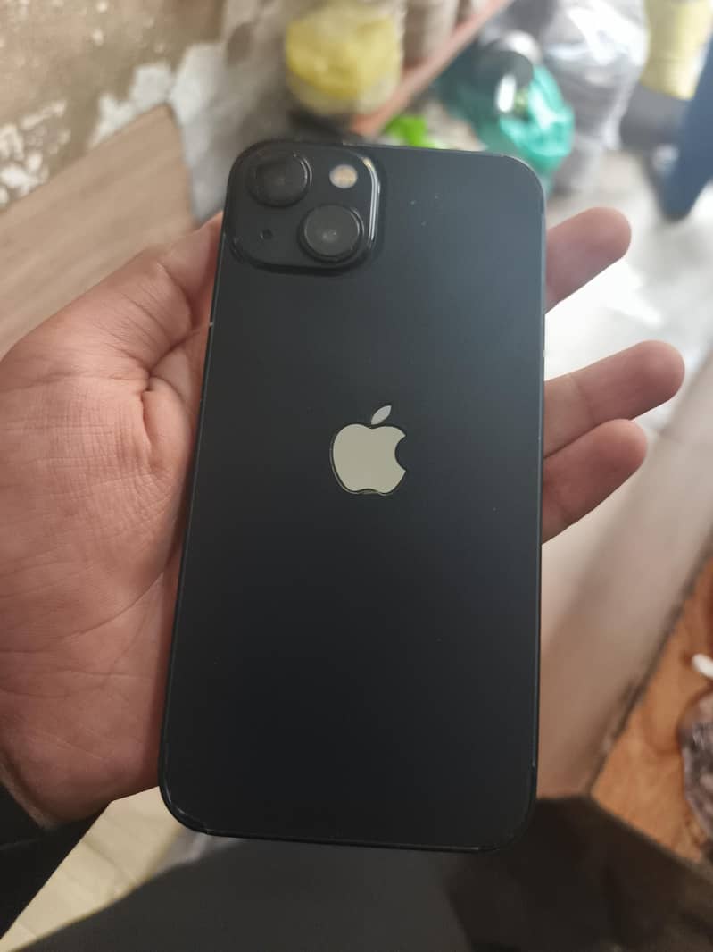 Apple iPhone 13 0