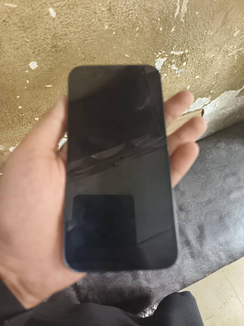Apple iPhone 13 1