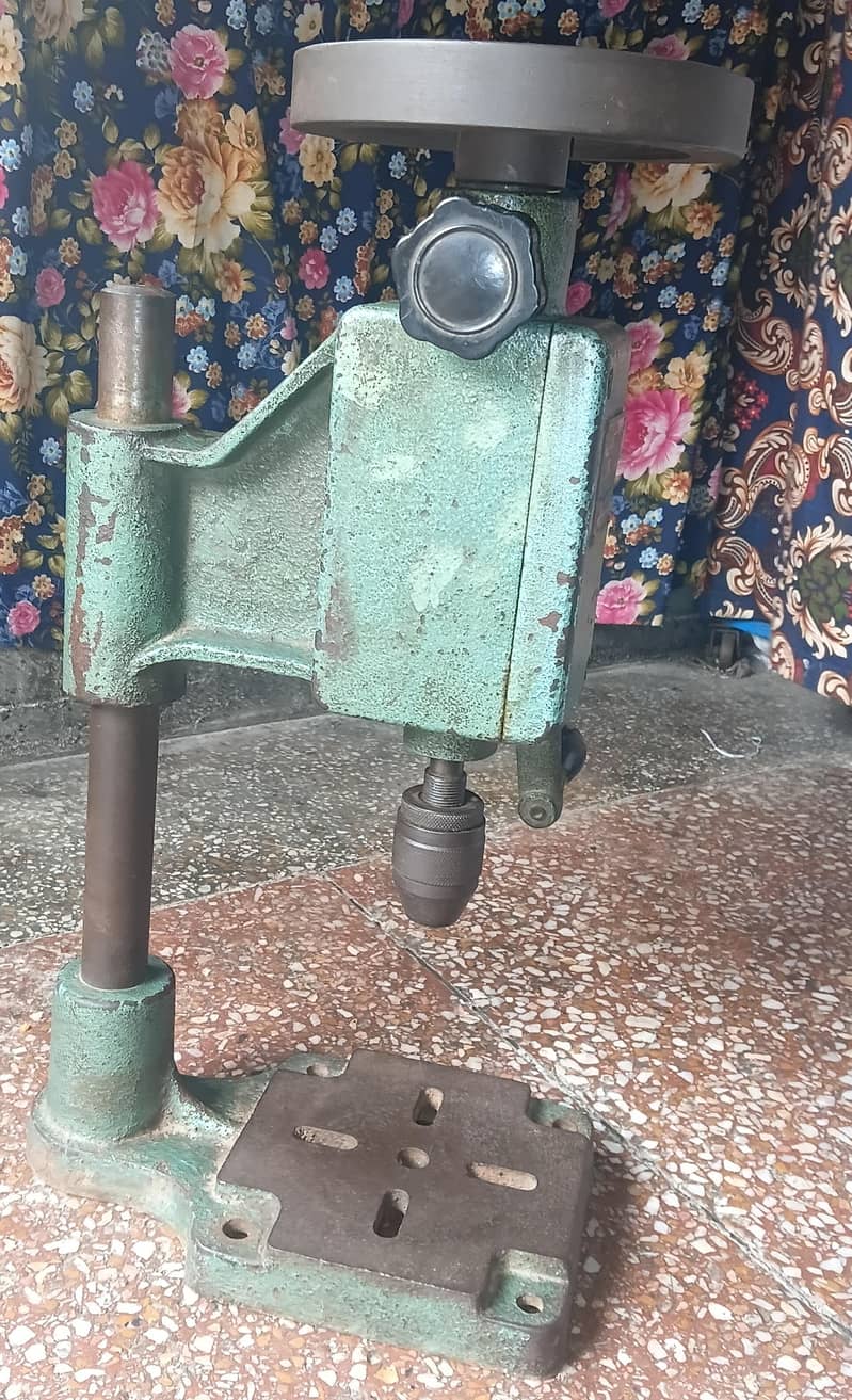 bench type hand drill machine 1