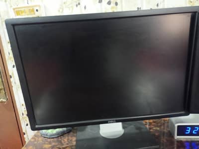 Dell U2412MB 24Inch Monitor LED 2k Resolution.