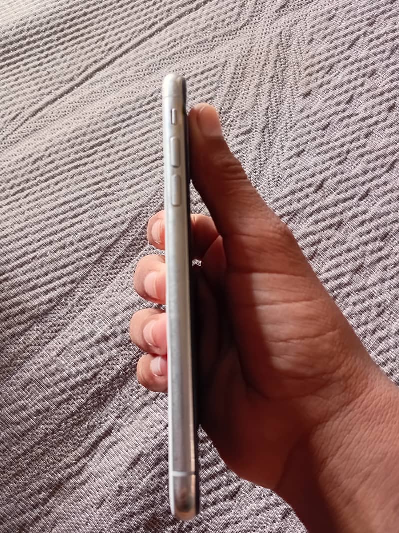 Apple iPhone X 2