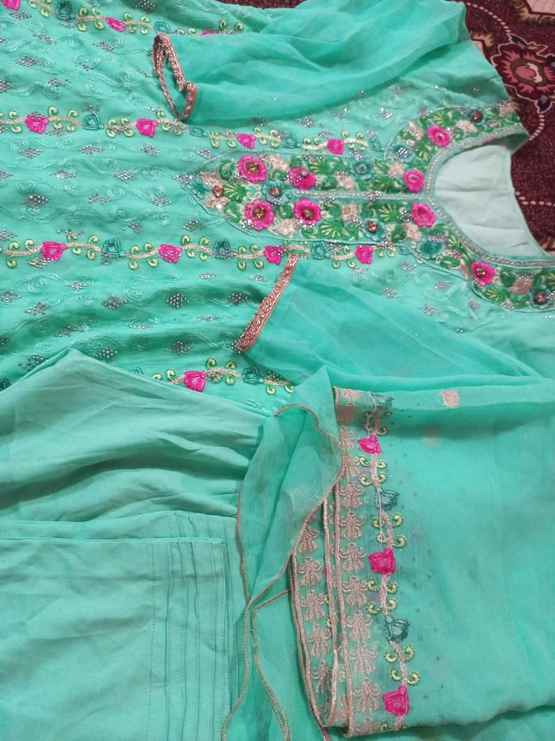 Chiffon suit 0