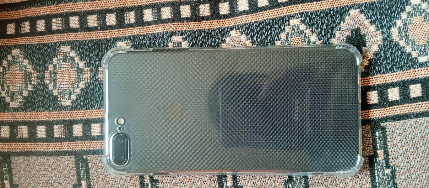 Apple iPhone 7 Plus 4
