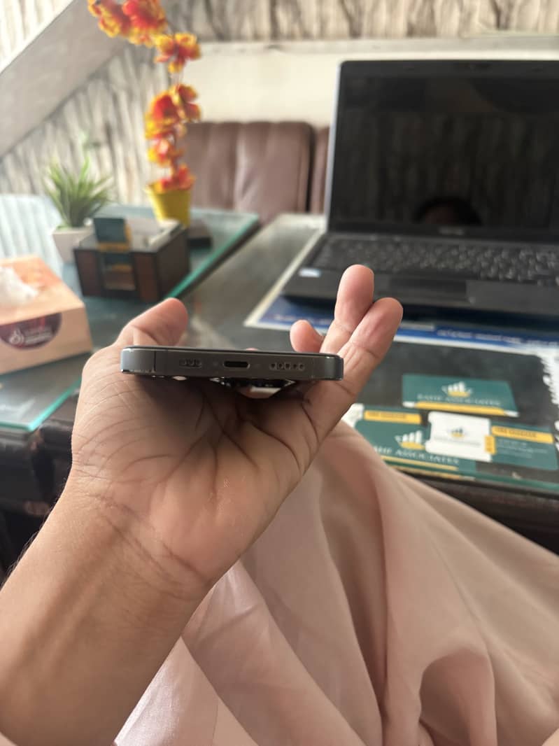 Apple iPhone 13 Pro 4