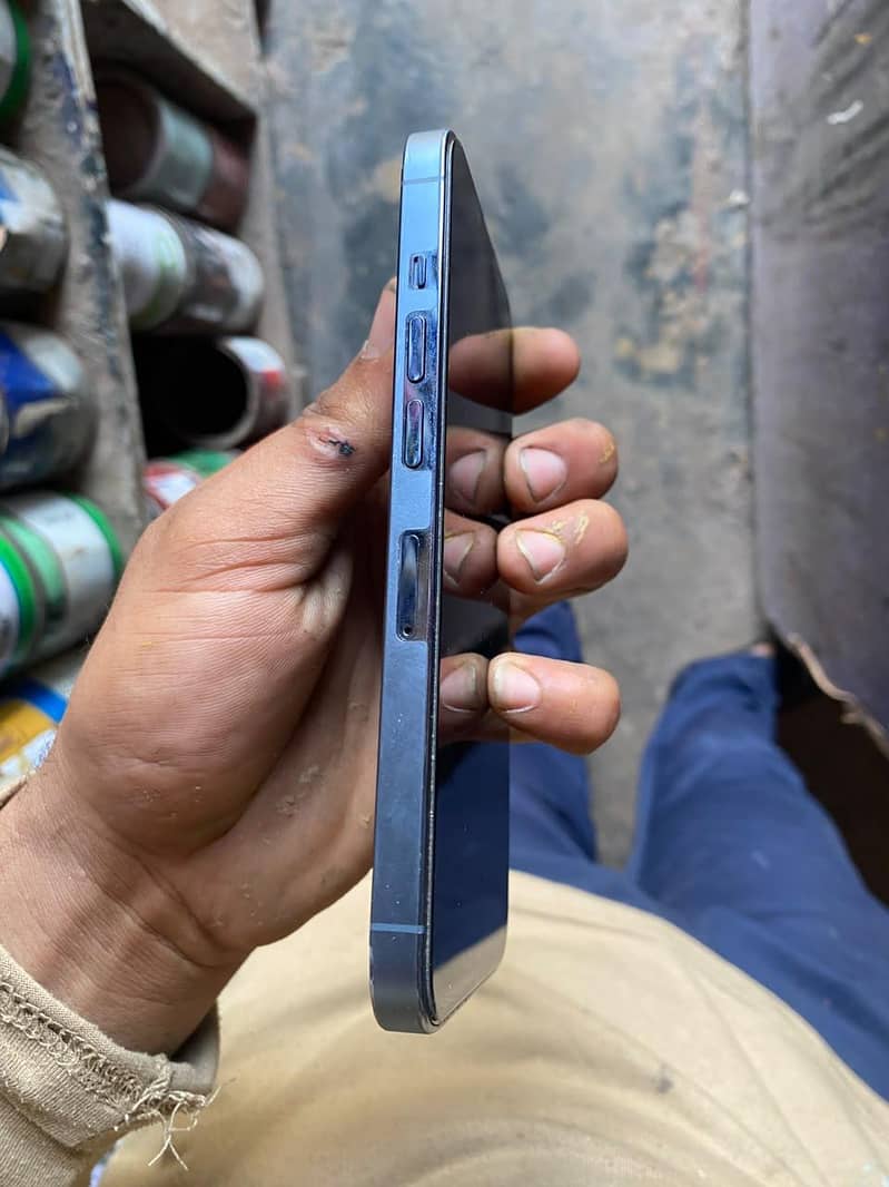 Apple iPhone 13 Pro Max 7