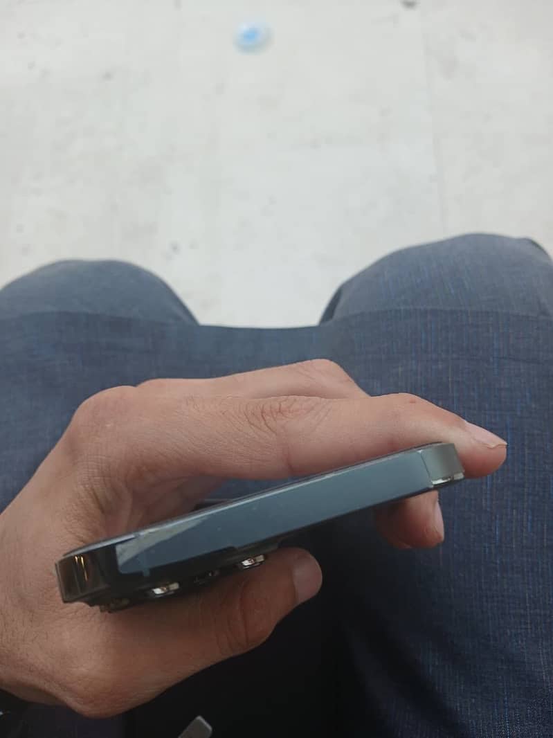 Apple iPhone 13 Pro Max 7