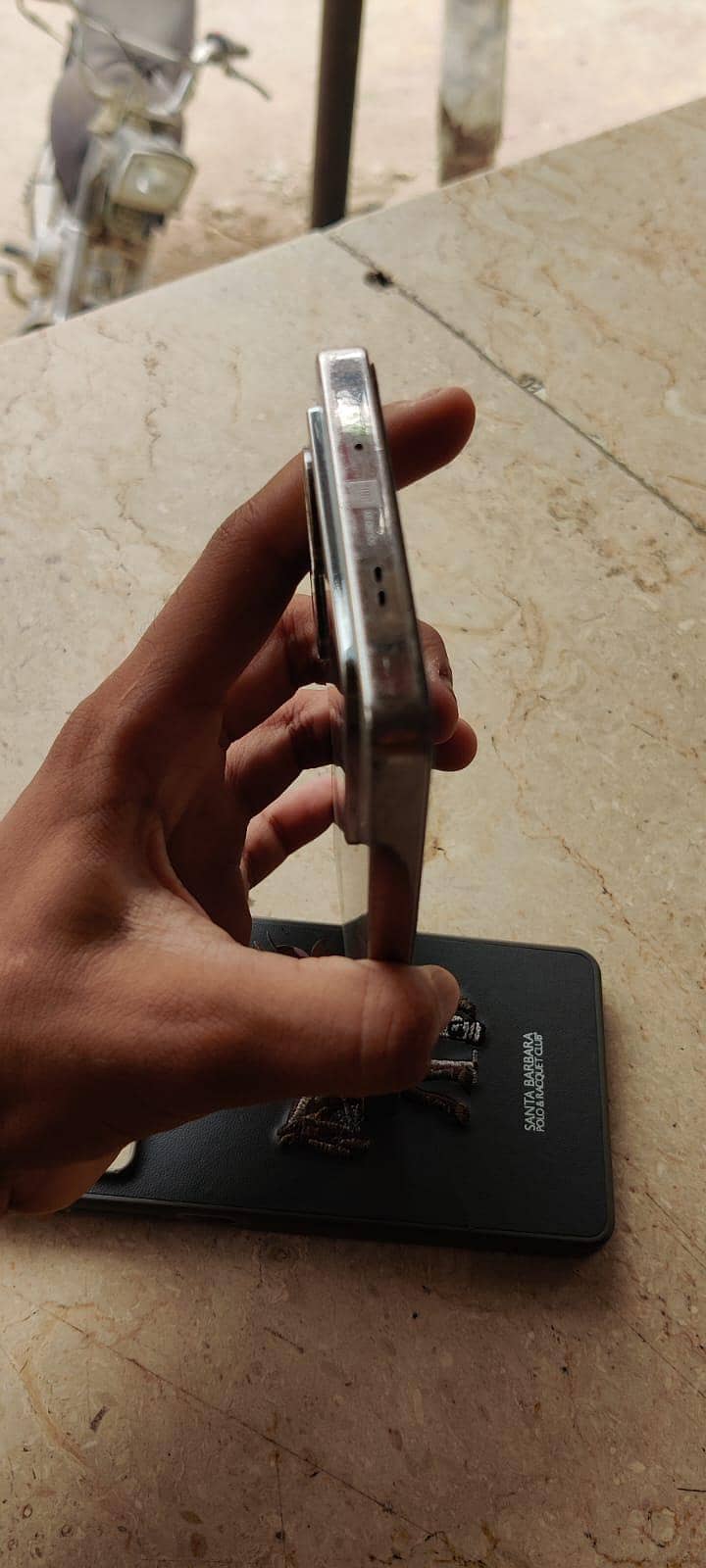 Infinix Note 40 5