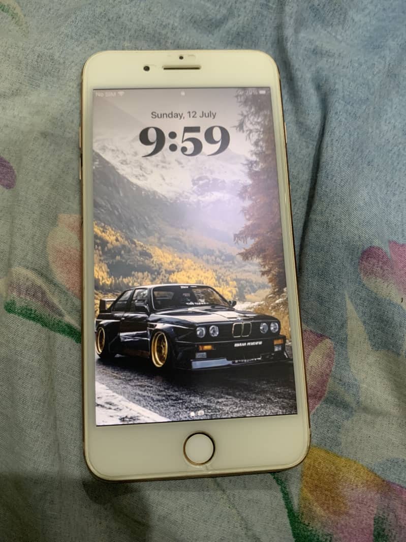 Apple iPhone 8 Plus 3