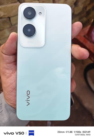 Vivo Y18