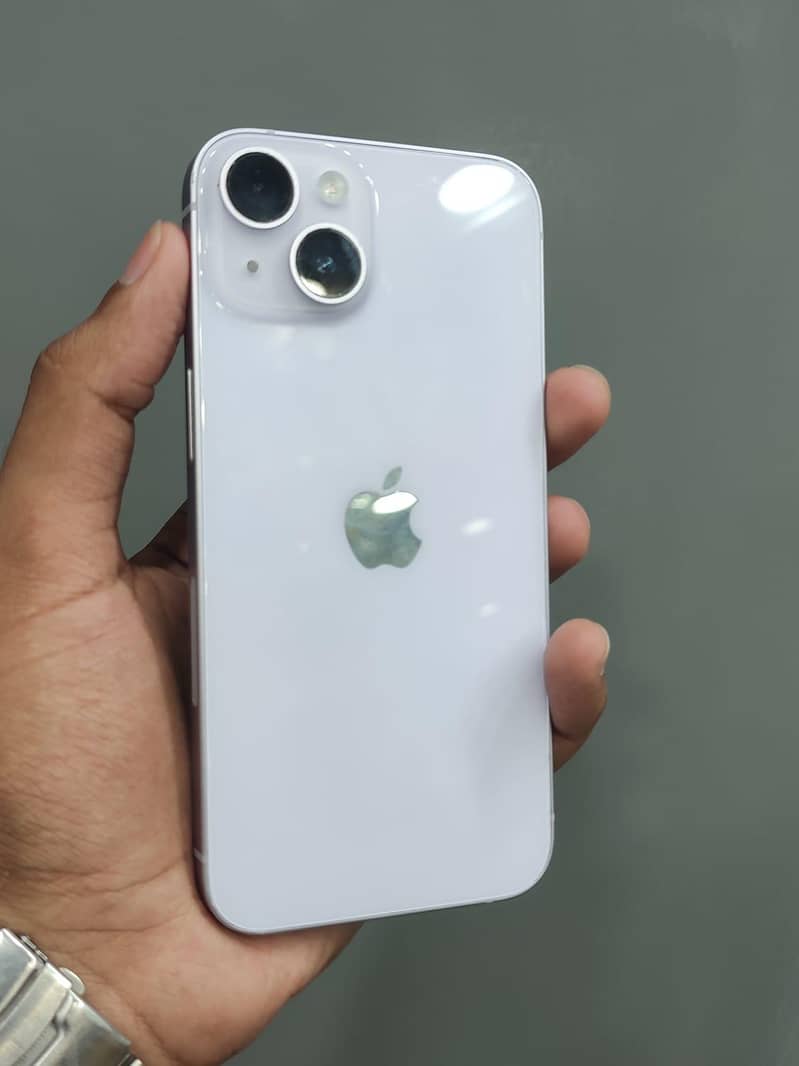 Apple iPhone 14 4