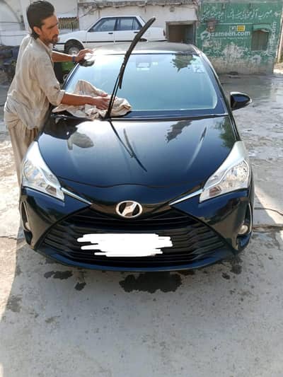 Toyota Vitz 2018 urgent sale