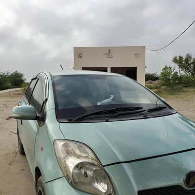 Toyota Vitz 2010