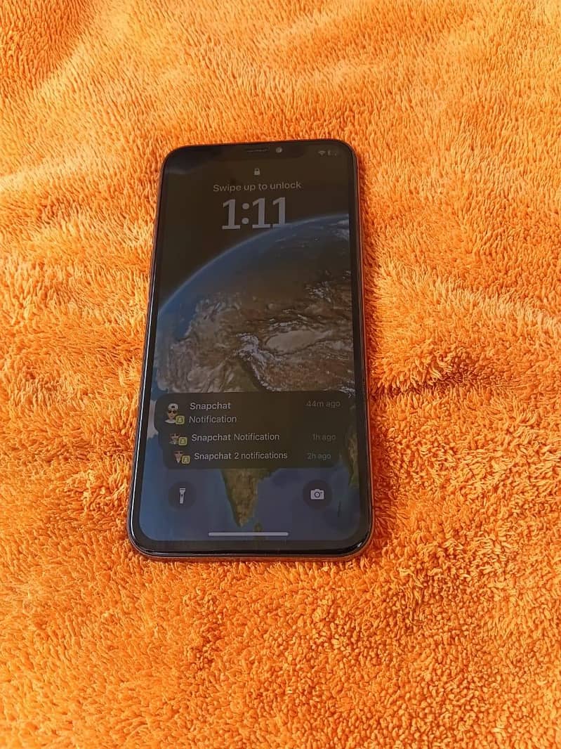 Apple iPhone X 5