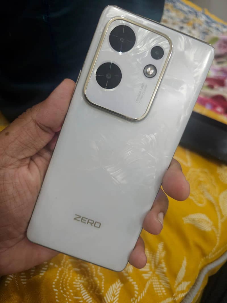 Infinix Zero 30 1