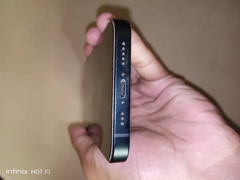 Apple iPhone 14 2