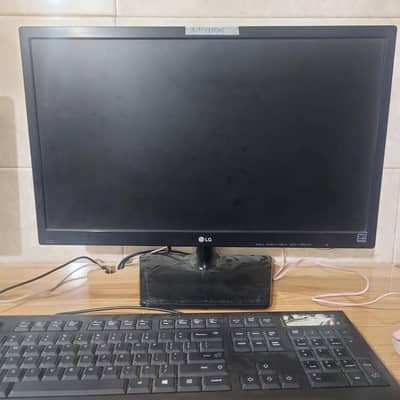 Computer i5-4 gen 8 Gb ram 128 ssd