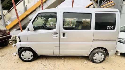 Nissan Clipper 2013