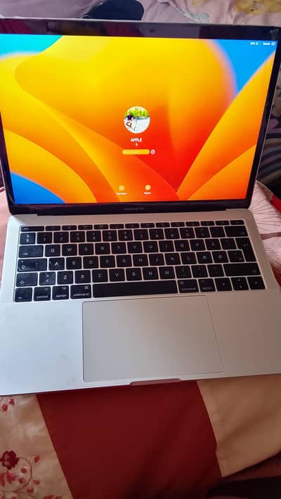 Mac book pro 13+17.128 contacts 03214256564