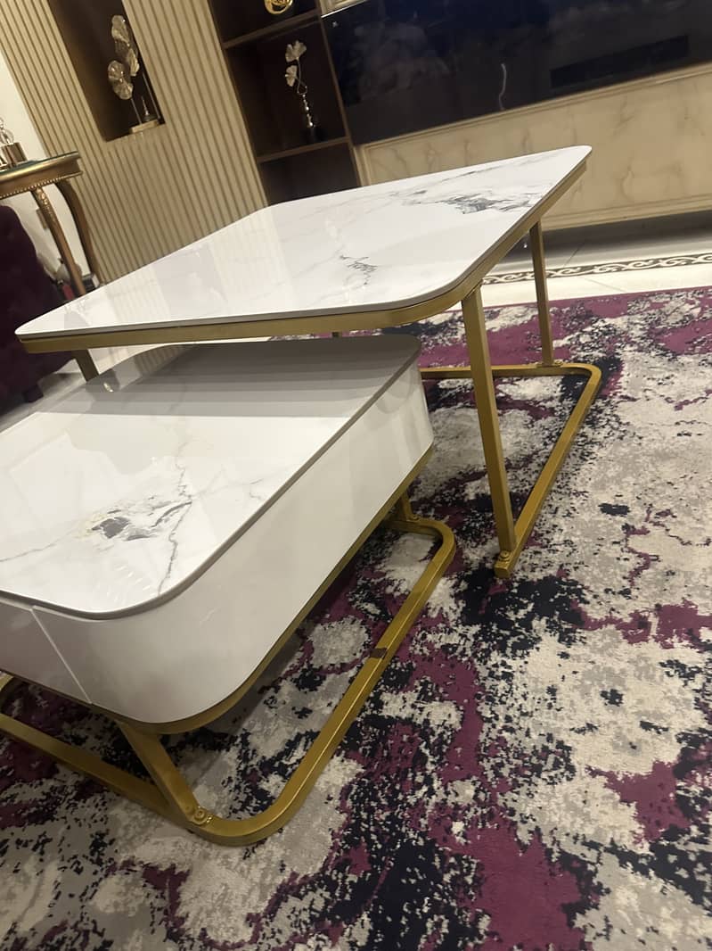 Center table 0