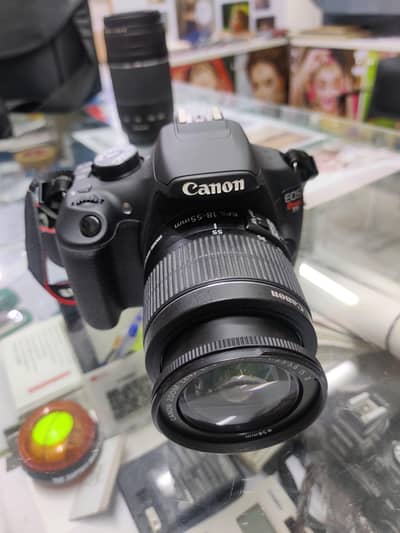 Canon 1200D Camera  (DSLR) (Rebel T5) - 10/10 Condition