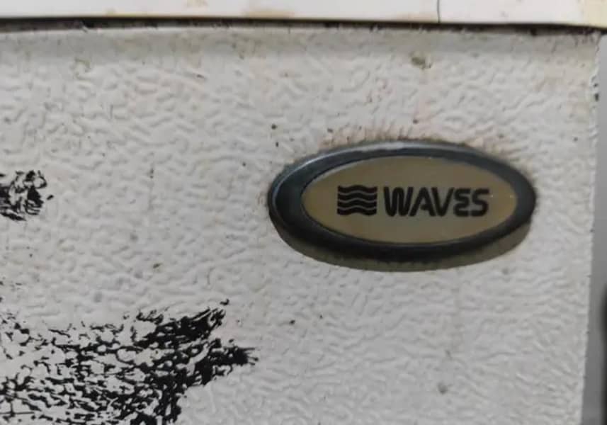 Waves Deep Freezer | Solid Compressor –best Working Condition 4