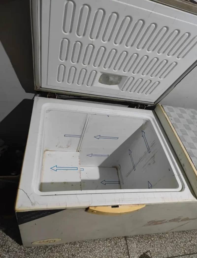 Waves Deep Freezer | Solid Compressor –best Working Condition 5
