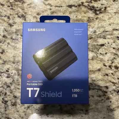 Samsung Portable SSD T7 Shield ITB