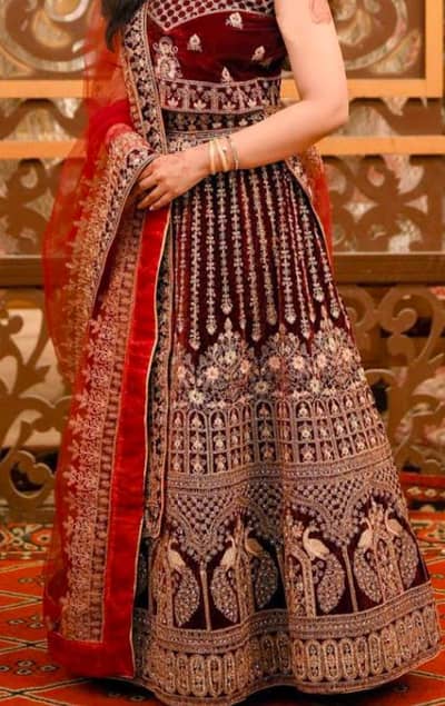 wedding lehenga (with unstitched sleeves)