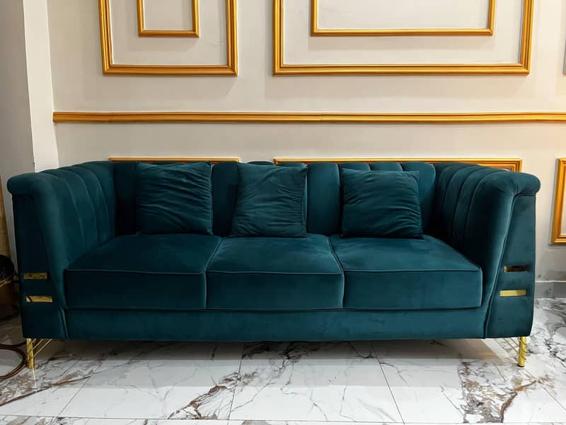 Customized sofas for sale 0