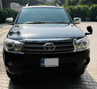 Toyota Fortuner V 2010