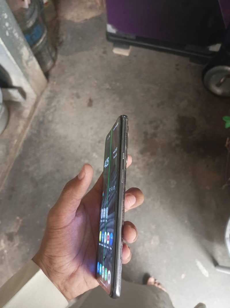 One Plus 9 4