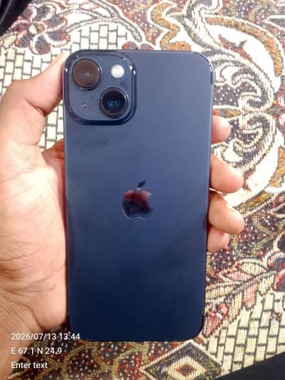 Apple iPhone 13