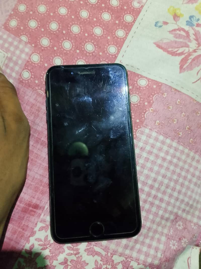 Apple iPhone 7 Plus 2