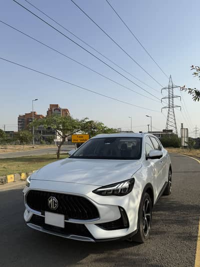 MG HS 2025