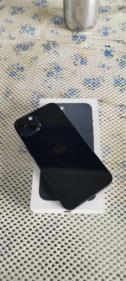 Apple iPhone 13 1