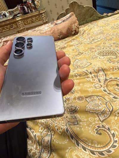 Samsung Mobile S25 5 Ultra  12 GB RAM 256 GB STORAGE