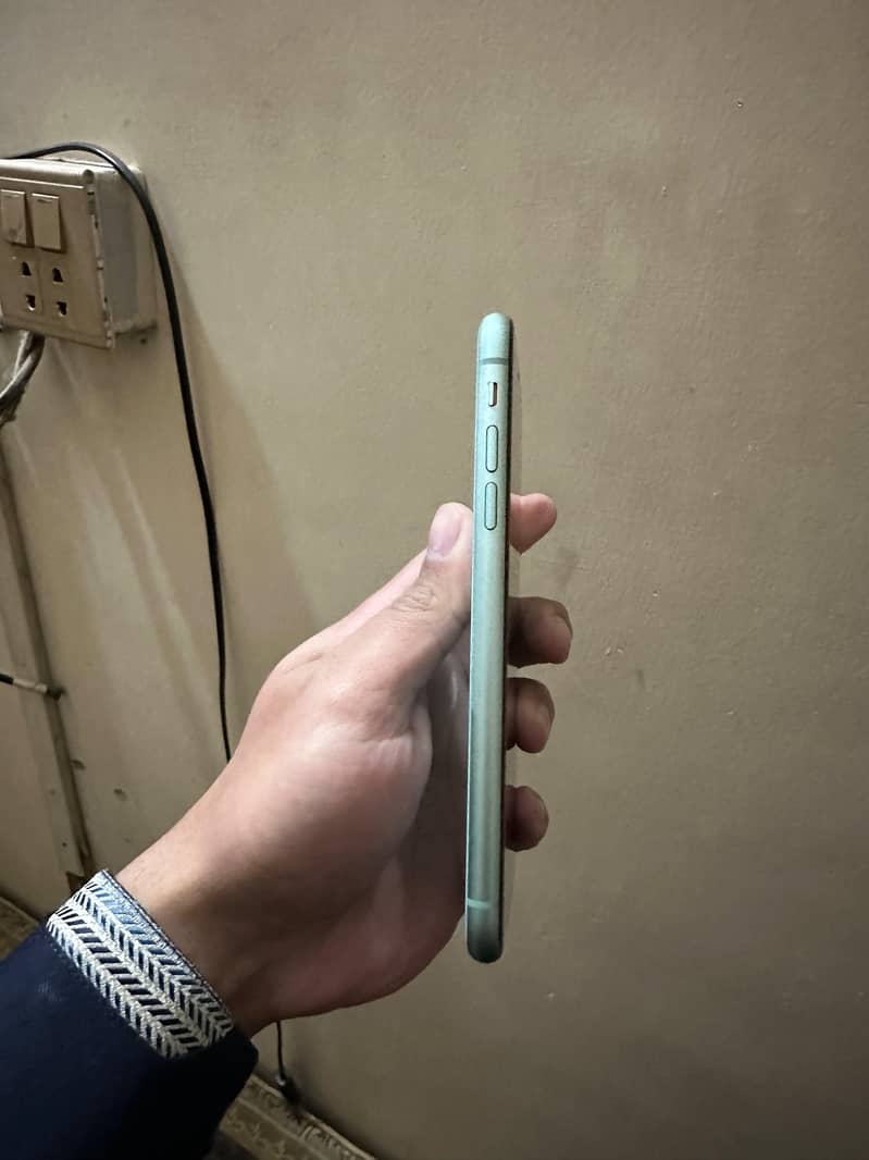 Apple iPhone 11 1