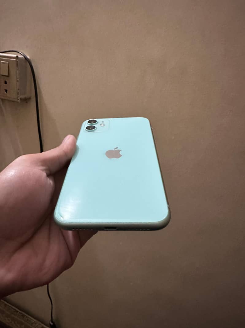 Apple iPhone 11 10