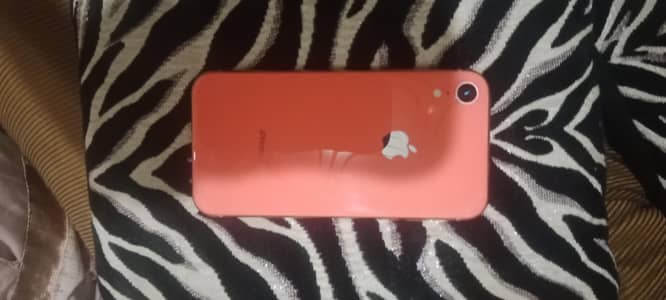 Apple iPhone XR