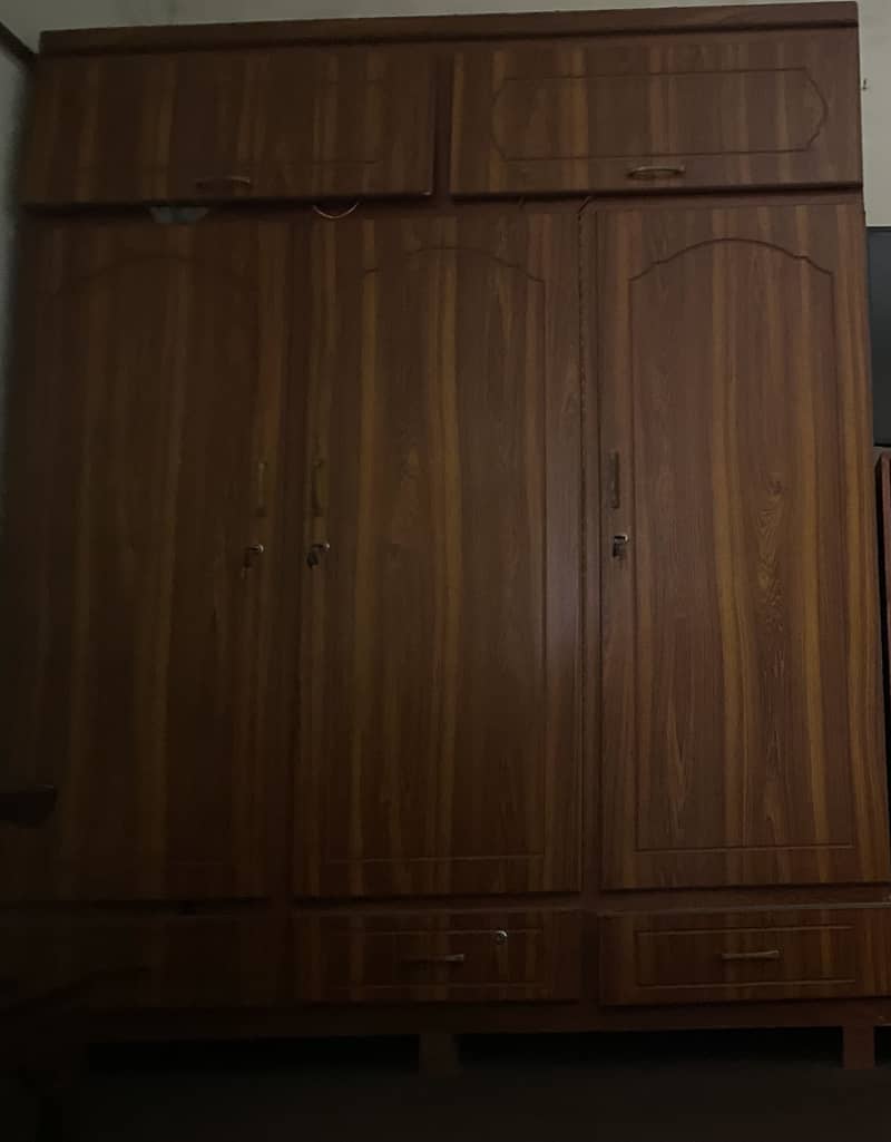 Wardrobe 0